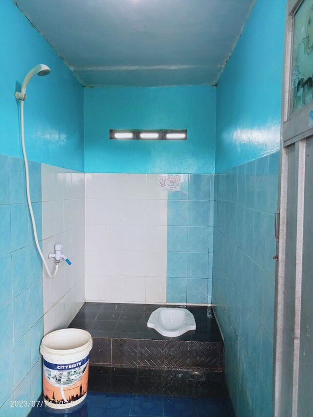 エコストバエマン