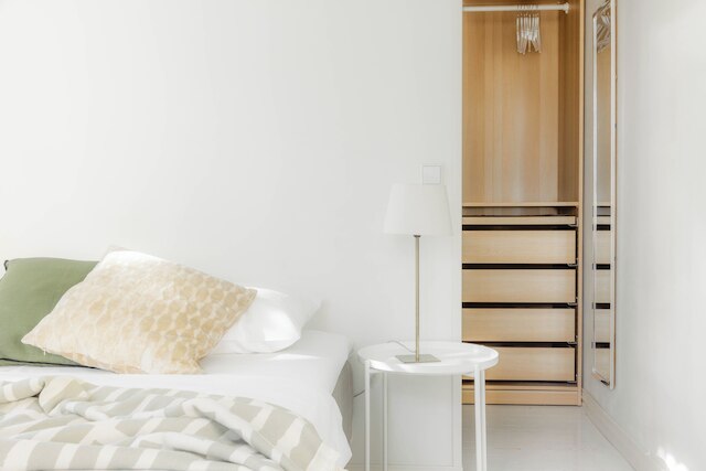 エアリー&ブライト ワンベッドルーム アパート