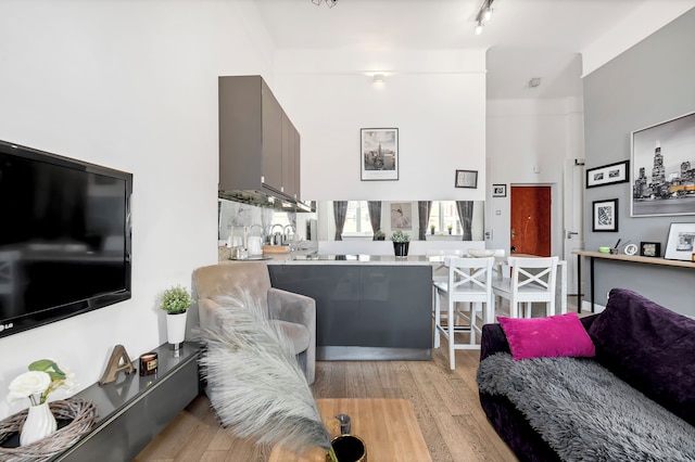 ルミナ アパート ウィズ ビュー オン プラツ ザムコヴィ