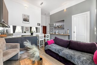 ルミナ アパート ウィズ ビュー オン プラツ ザムコヴィ