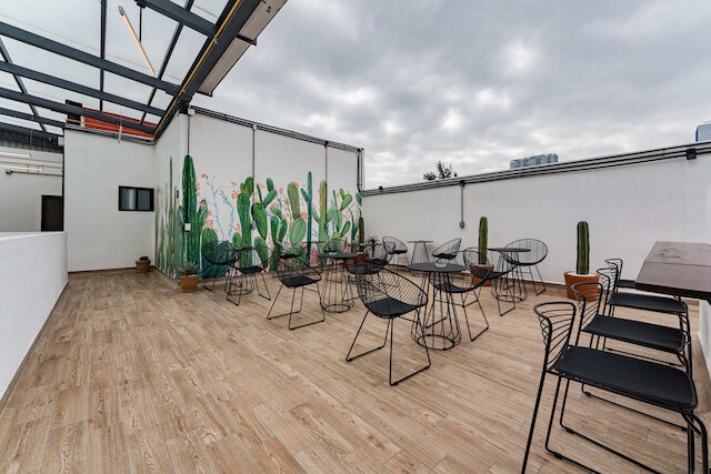 マリアノ エスコベド アパートメンツ バイ VH