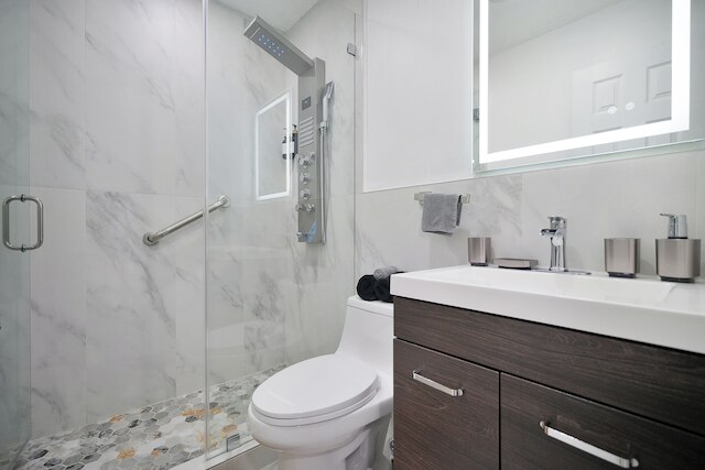 ジャングル・ゲッタウェイ・ウィンウッド・マッサージシャワーバーベキューパティオ