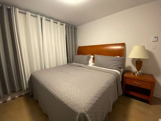 2001年アベニュー・ビーコンズフィールド