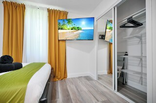 ジャングル フィーバー オアシス リトリート BBQ パティオ