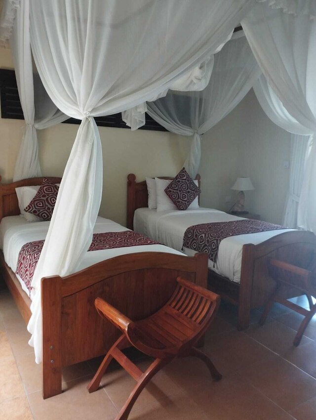 カルティカ・ダハユ・ヴィラ