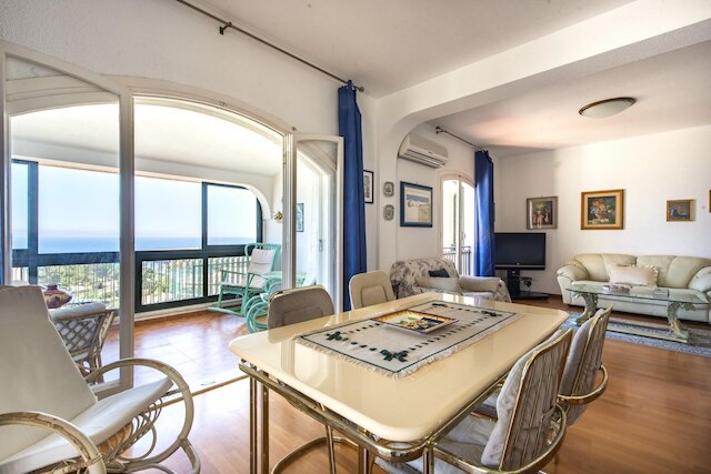 カーサ コン テラッツァ スル マーレ アル アッダウラ