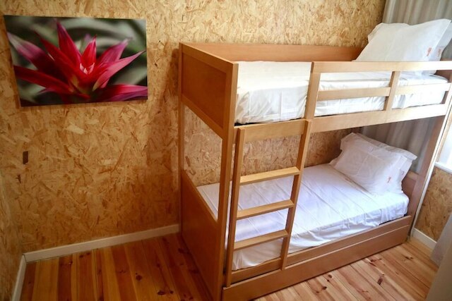 アマドーラ ブティックホステル