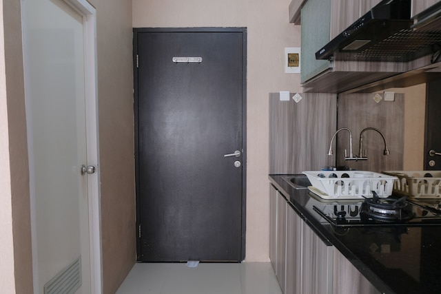 スペーシャス スタジオ ウィズ エクストラ ルーム アット グランド アジア アフリカ  アパートメント