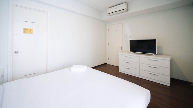 ストラテジック アンド スペーシャス 2 ベッドルRム アパートメント  アット トリリウム  レジデンス