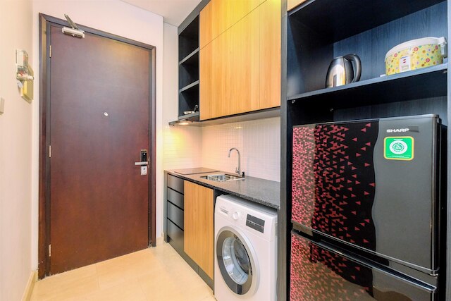 ナイス アンド エンジョイ スタジオ アット スディルマン  スイート アパートメント