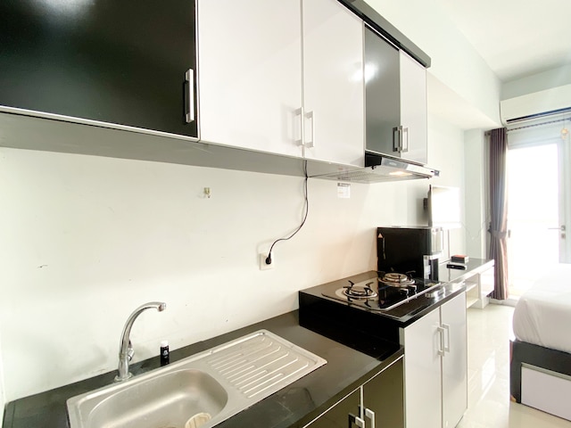 ベスト ディール アンド コージー スタジオ タマンサリ マホガニー カラワン アパートメント