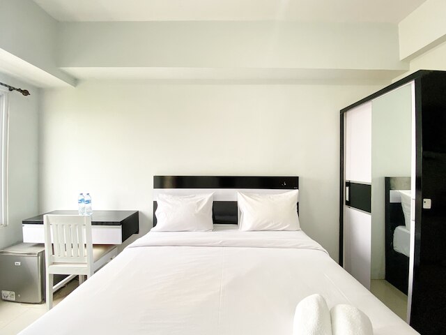 ベスト ディール アンド コージー スタジオ タマンサリ マホガニー カラワン アパートメント