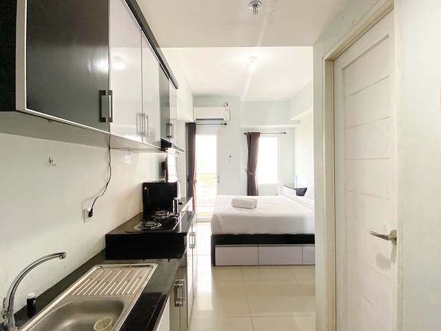 ベスト ディール アンド コージー スタジオ タマンサリ マホガニー カラワン アパートメント