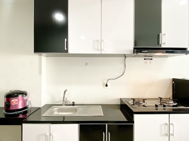 ベスト ディール アンド コージー スタジオ タマンサリ マホガニー カラワン アパートメント