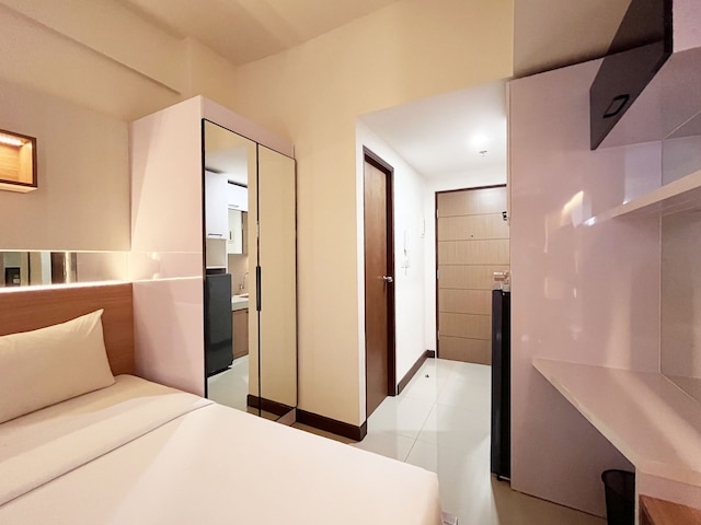 プライム ビュー スタジオ ルーム アット ヴィダ ビュー マカッサル  アパートメント