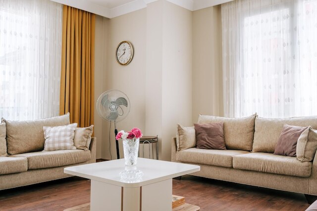 ラブリー フラット W バルコニー 10 ミン トゥ モダ コースト