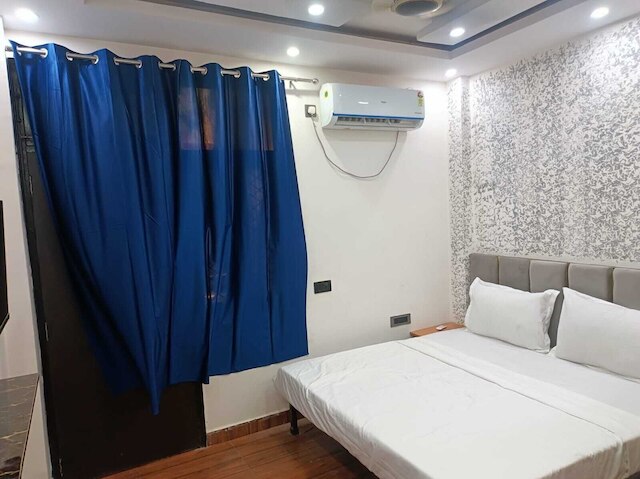 ホテル トワメブ カップル フレンドリー ラクシミ ナガー