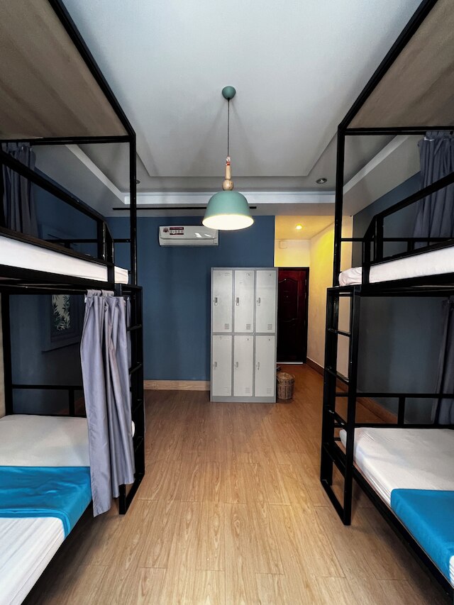 ザ・プレイス ホステル&プールバー