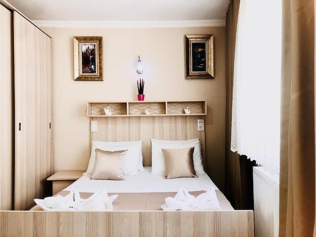 カーヴァン ホテル