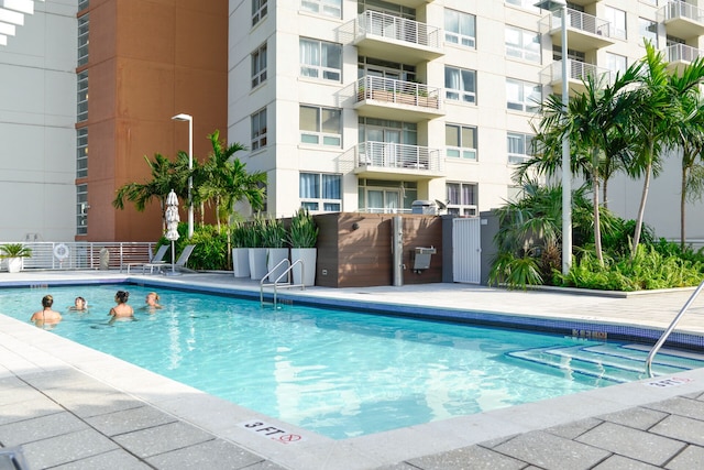 ビューティフル・ファミリー・コンドミニアム - エンジョイ・マイアミ