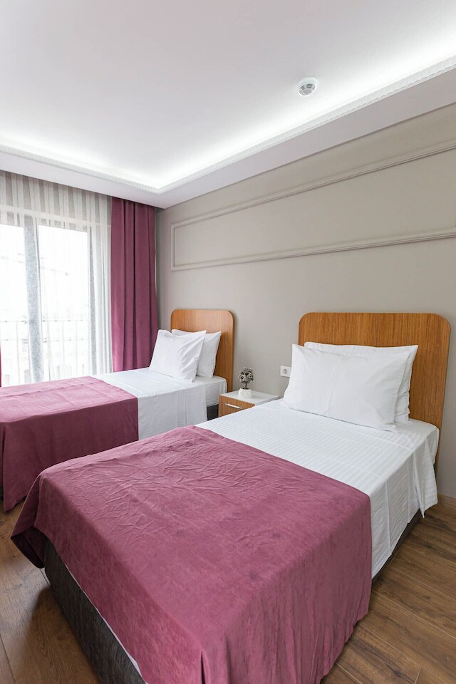 リアスイーツホテル