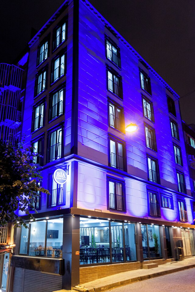 リアスイーツホテル