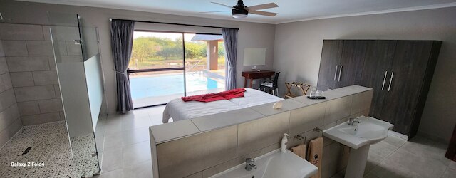 サンドルワミブッシュロッジアンドスパ