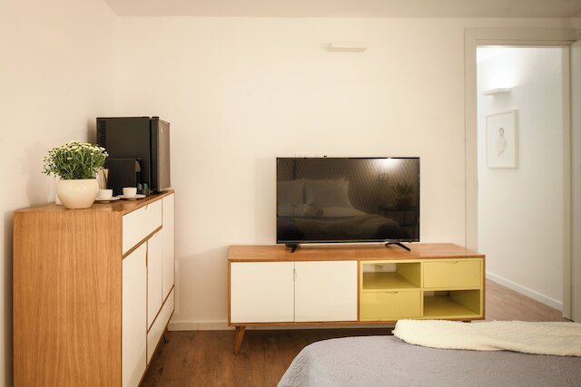 シーエヌレントのカーメルハウスアパートホテル