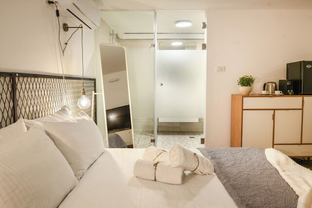 シーエヌレントのカーメルハウスアパートホテル