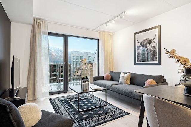 トータルアパートメンツヴェルヴェットジョア