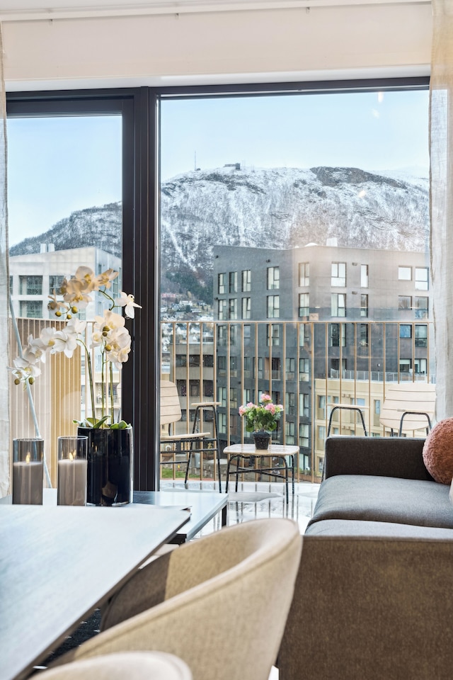 トータルアパートメンツヴェルヴェットジョア