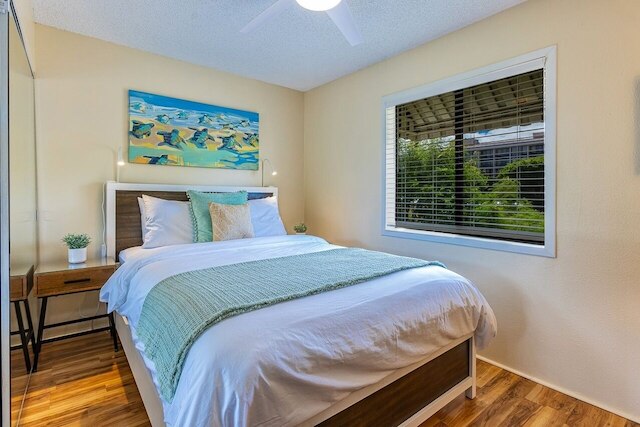 パシフィックショアーズ B113 2 ベッドルーム コンド