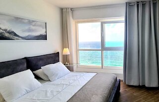 シャヤシュ アパートメンツ レオナルド バット ヤム