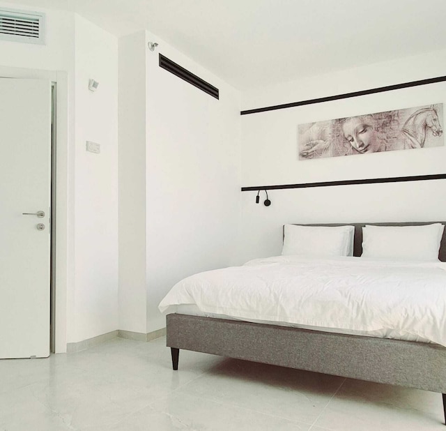 シャヤシュ アパートメンツ レオナルド バット ヤム