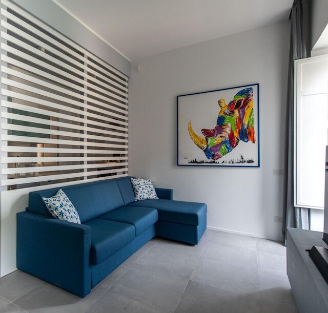 アズール ウィズ バルコニー アラ カラ