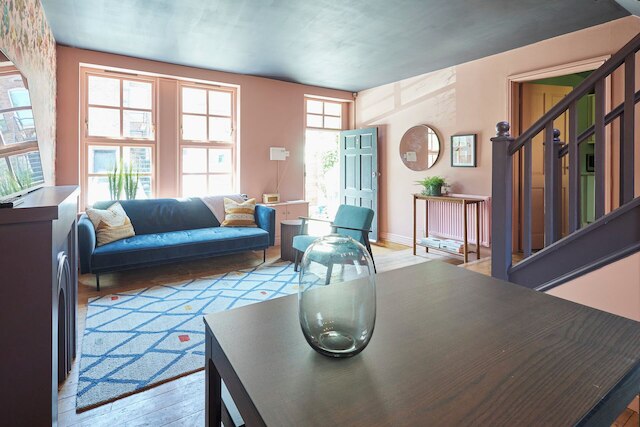 ホスト ステイ トリップス ミューズ