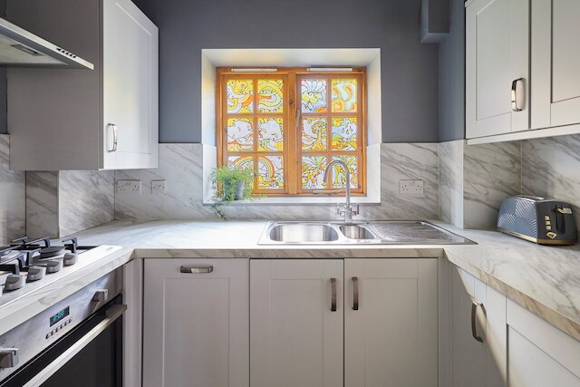 ホスト ステイ トリップス ミューズ