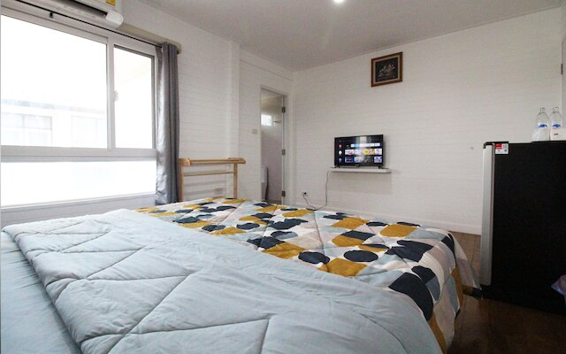 ルームバーン クンピピット ホームステイ