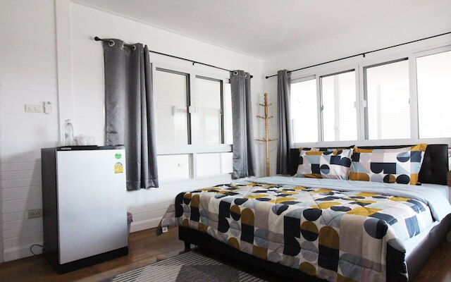 ルームバーン クンピピット ホームステイ