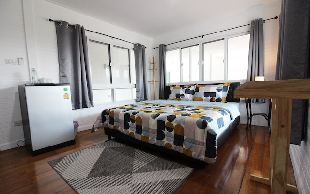 ルームバーン クンピピット ホームステイ