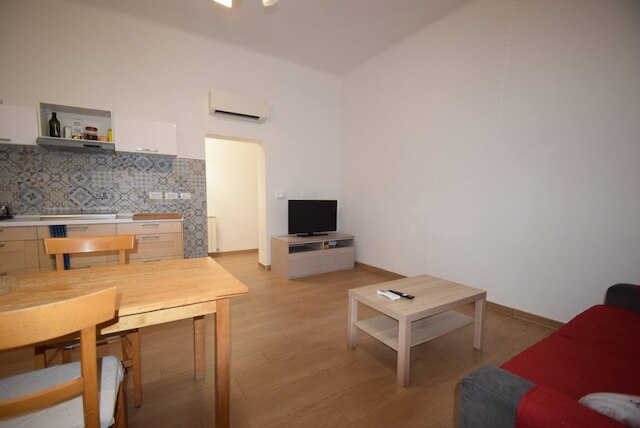 ヴィチーノ オスペダール エ アエロポルト ヌム92867