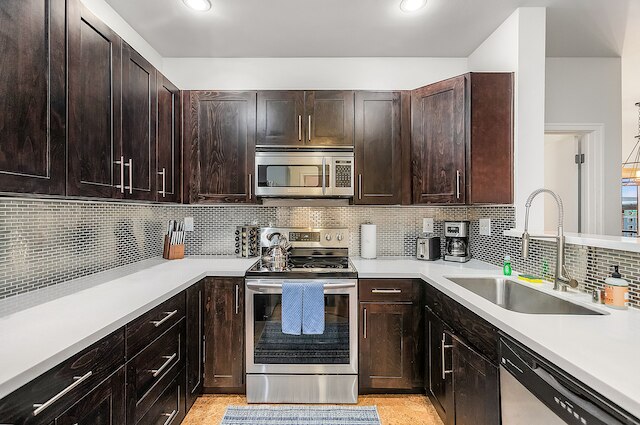 ザ コーナー ネスト アット ベルタウン