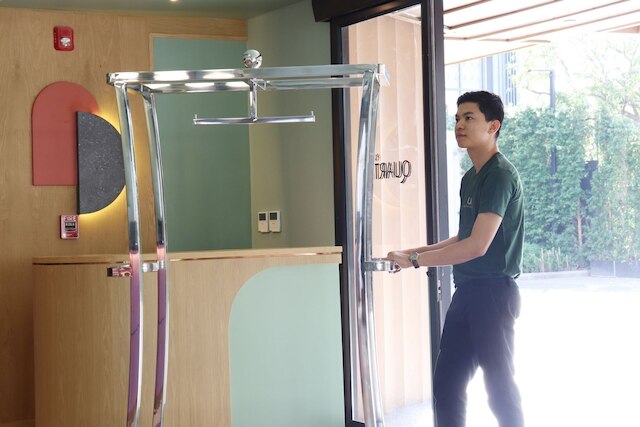 ザ クォーター ラチャテウィー バイ UHG