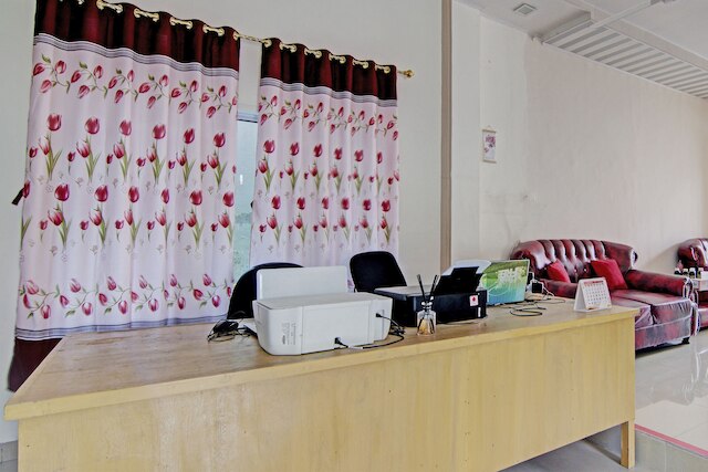 ホテル O カリスタ ゲストハウス シャリア