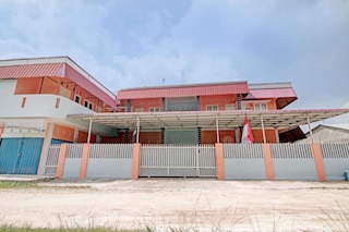 ホテル O カリスタ ゲストハウス シャリア