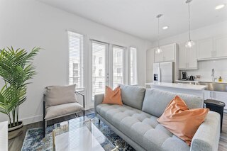 プライム ウェスト ダウンタウン スタジオ ウィズ ウォッシャー ドライヤー