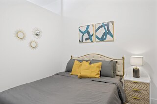 シック ウェスト ダウンタウン スタジオ ウィズ ウォッシャー ドライヤー