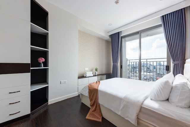 リバーゲートアパートメントインフィニティプール&ジム