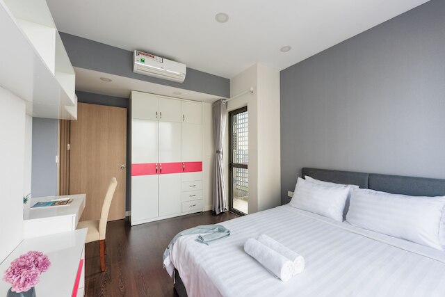 リバーゲートアパートメントインフィニティプール&ジム