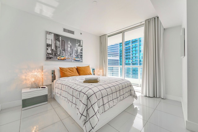 ラグジュアリー コンドズ ウィズ パノラミック ビューズ